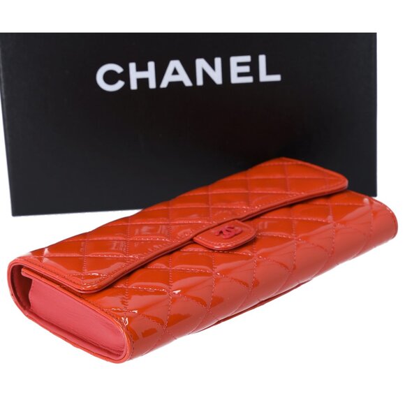CHANEL 4 in 1 Wallet Orange Patent Leather Passport Holder Coin Card Pouch - Picture 6 of 10